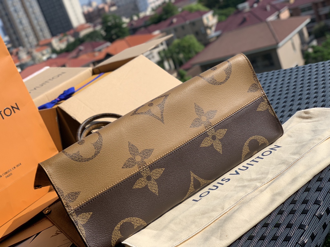 🌼 m45320大号 尺寸41-34-19㎝ ONTHEGO 系列自上新以来就一直是驴牌最畅销的款，咱家