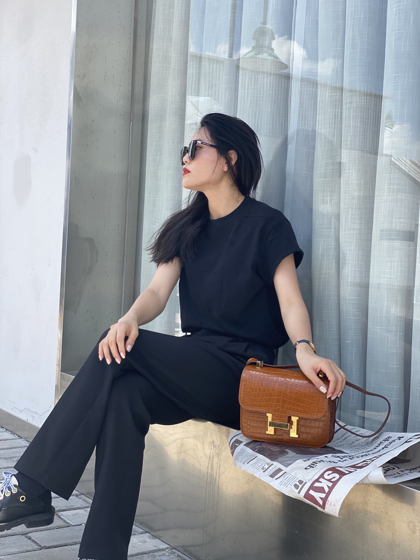 Hermès Constance Alligator Leather Handbag, Caramel Color, Gold Hardware 4 i1624436083 8714 0