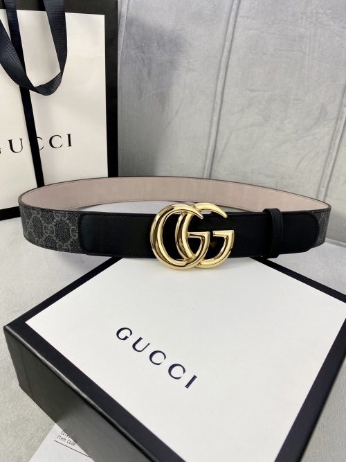 Gucci Belt with Double G Buckle in Beige and Ebony GG Supreme Canvas, 4.0cm 1 Gucci Belt with Double G Buckle in Beige and Ebony GG Supreme Canvas, 4.0cm