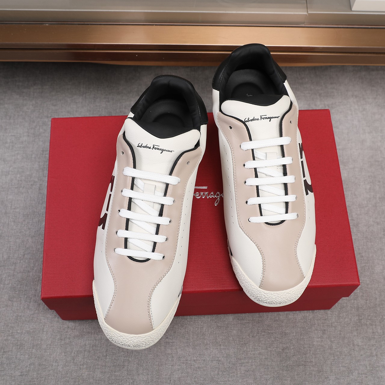 Precio de fábrica: P330 Marca del producto: Freegram (Ferragamo) Tamaño original Talla: 38-44 Grado 