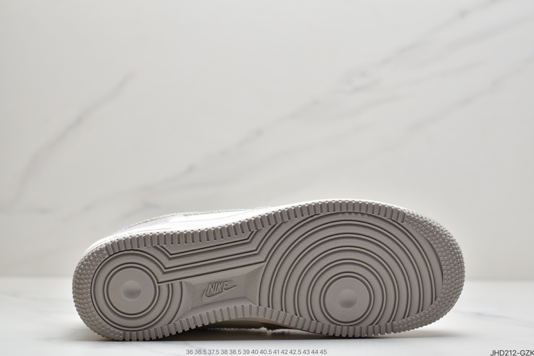 190 耐克 Nike Air Force 1 ’07 帆布米白灰  空军一号低帮休闲板鞋 bQ5806-228