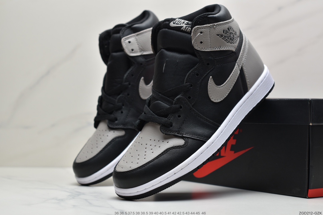 290 Air Jordan 1 “Obsidian”黑曜石 黑曜石 + 北卡蓝的配色 575441-140