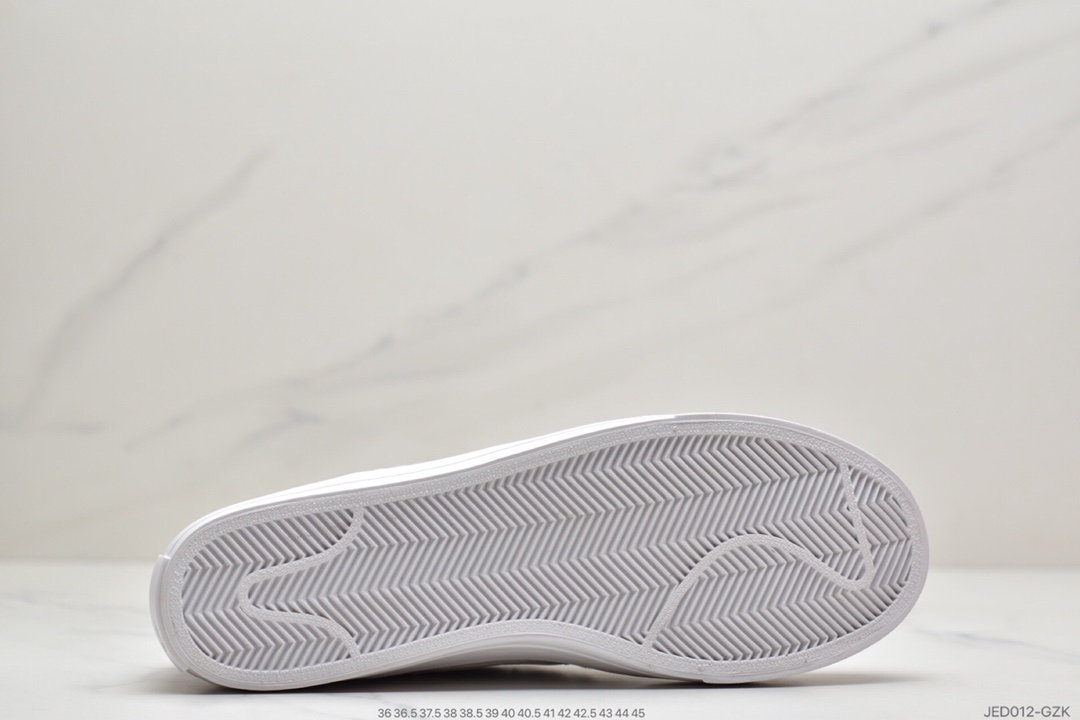 150 耐克Nike Court Legacy 运动鞋融合经典复古款式与时尚街头风格设计 CW6539-001
