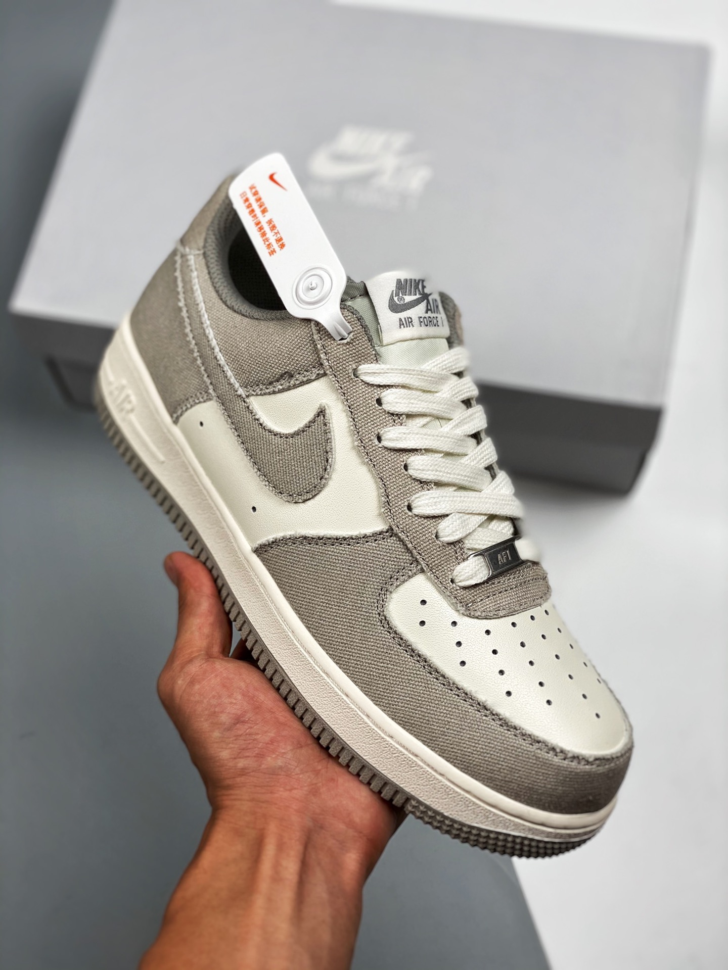 Nike Air Force 1 gris y blanco, horma original y cartón original, estilo puro de la Fuerza Aérea, enfocado en el canal …