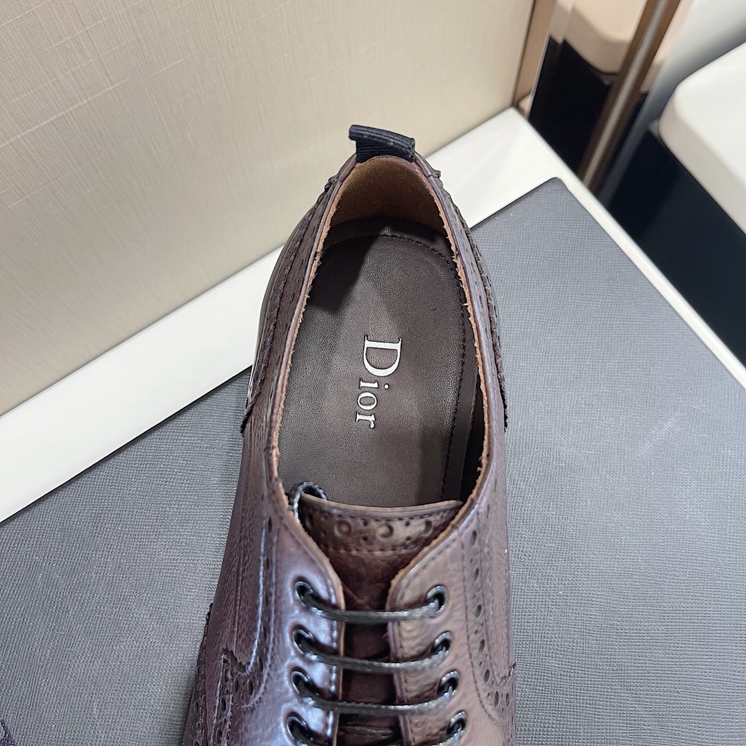 Dior Style Leather Men's Shoes style reference detail image 8 from source 782367