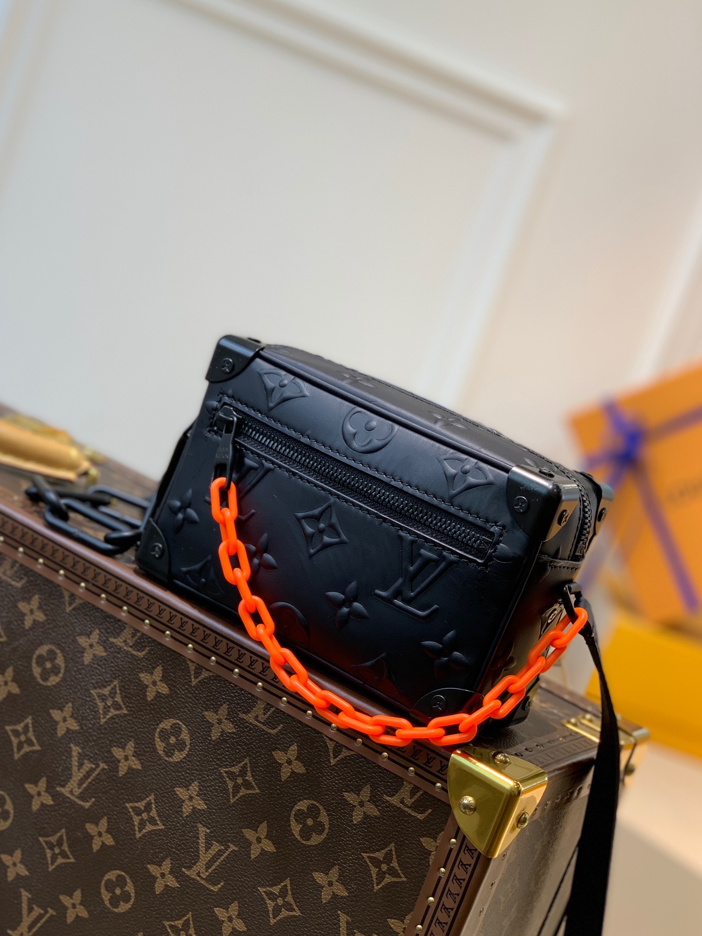 Louis Vuitton LV Mini Soft Trunk bag 盒子斜挎包 M58906黑色