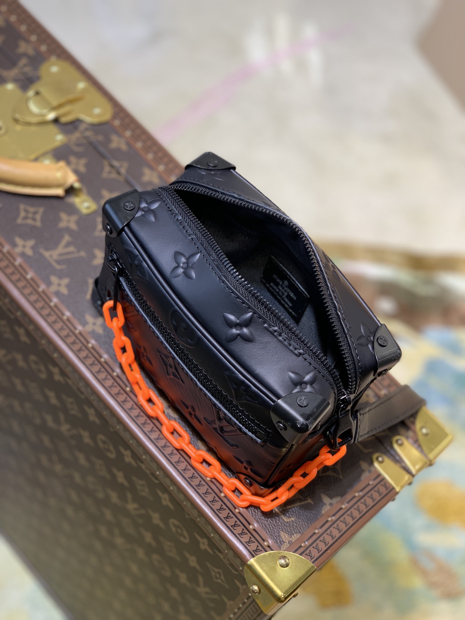 Louis Vuitton LV Mini Soft Trunk bag 盒子斜挎包 M58906黑色