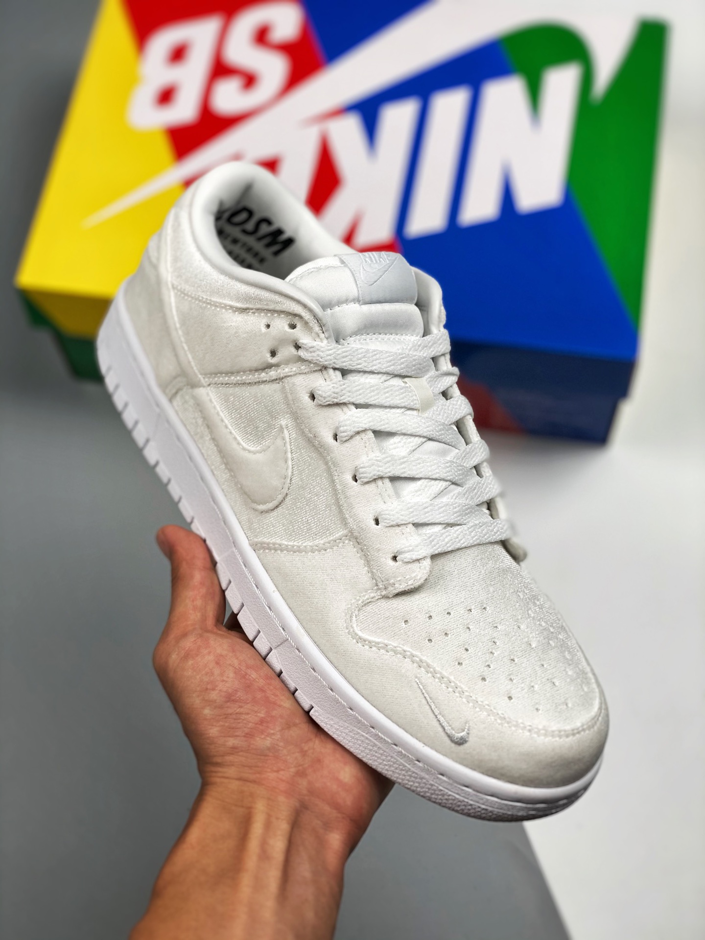 Nike SB Low Dunk Low x Strangelove San Valentín blanco, vellón, seda, desarrollo con archivos originales de fábrica, ca…