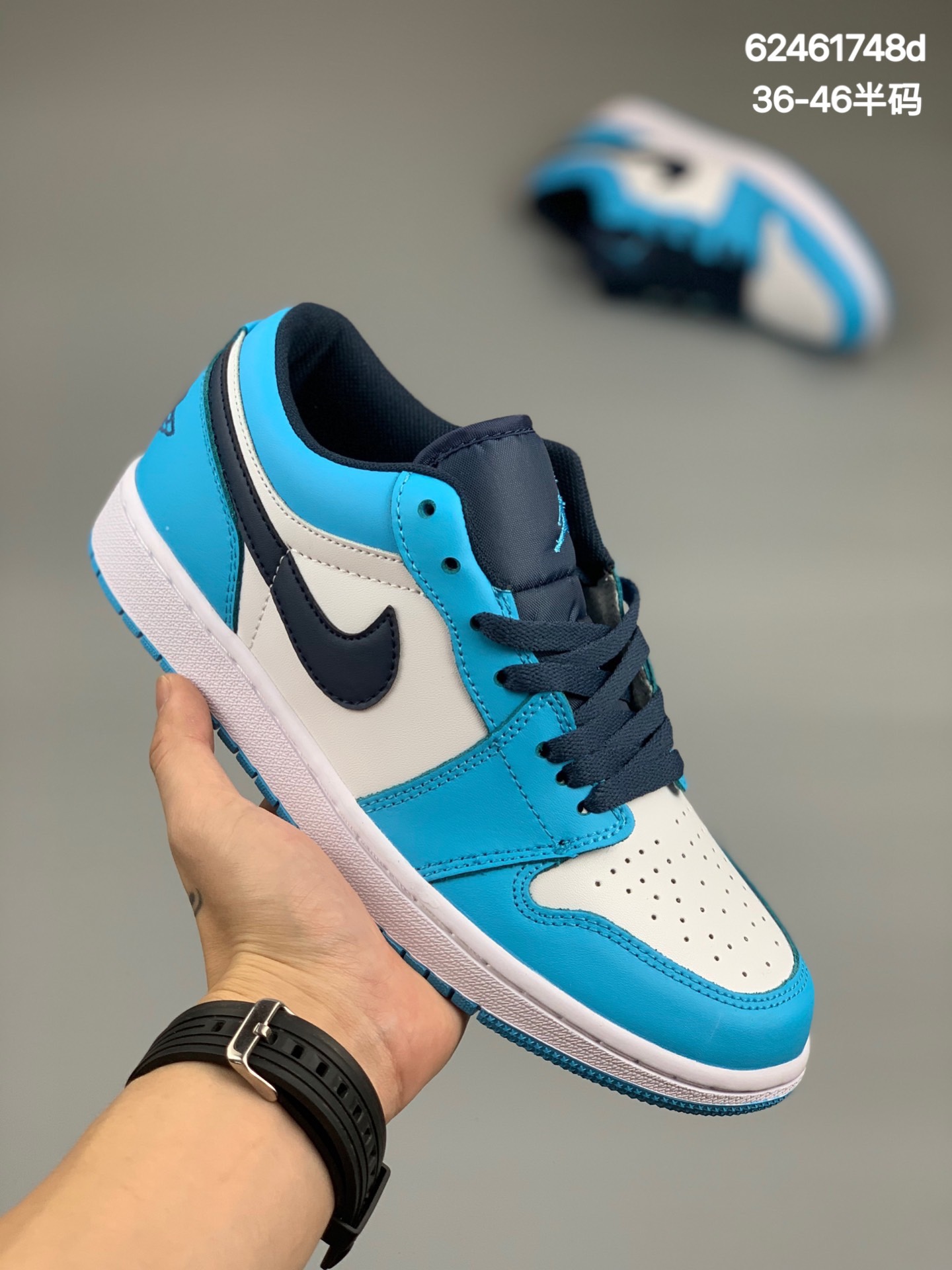 
性价比版本 Air Jordan 1 Low AJ1乔丹一代低帮经典复古文化休闲运动篮球鞋 
货号：553558 144 
尺码：36 36.5 37.5 38 38.5 39 40 40.5 41 42 42.5 43 44 45 46
编码:62461748d