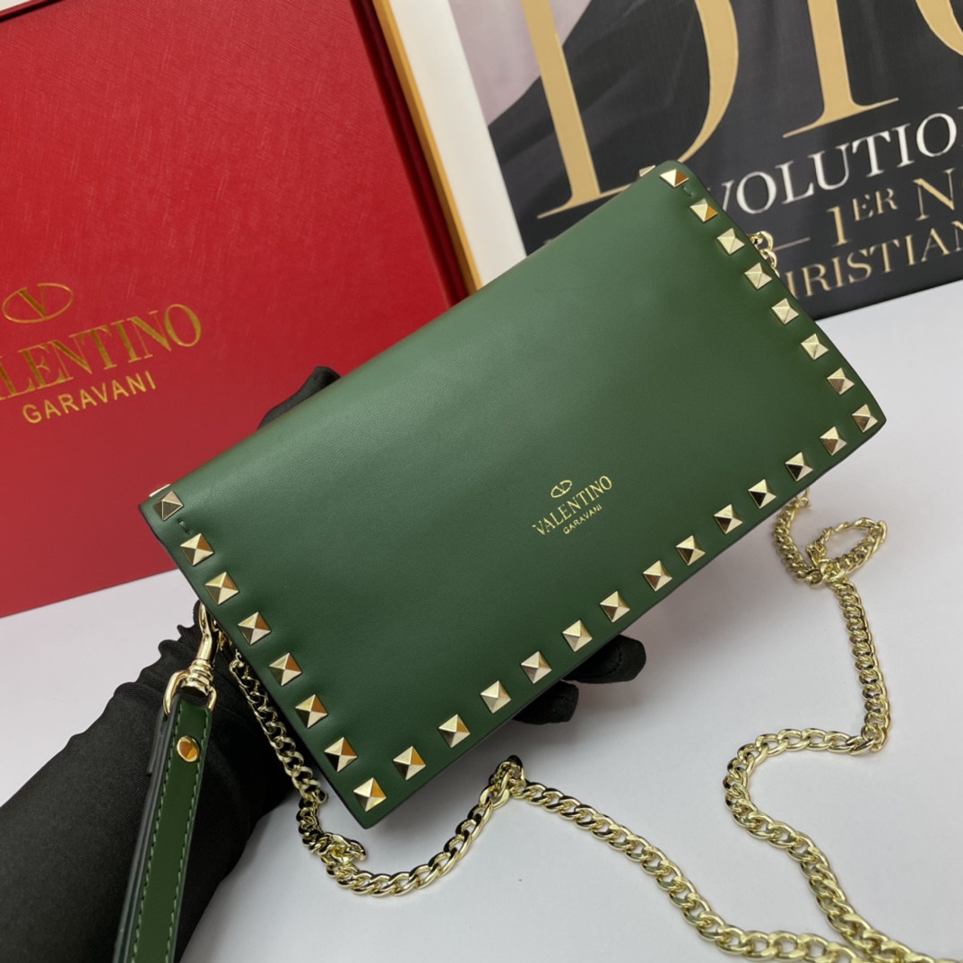 773# Vacation. 华伦天奴💥专柜经典款，常年好卖❤❤❤Valentino Rocksud 超
