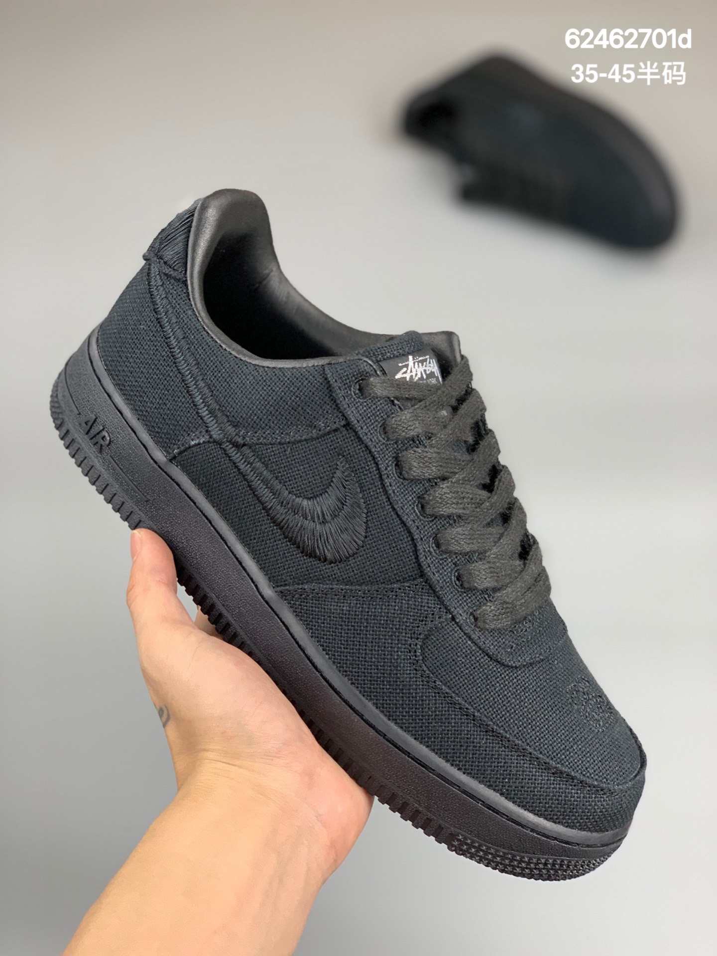 
Stussy x Nike Air Force 1 Low 耐克 空军低帮 酷黑麻布电绣钩子原鞋开发 原楦原纸版开发数据同源670码克全工艺棉麻布 细腻搅织面料中底背胶技术及全新开发EVA鞋垫 内置全掌air sole气垫
货号：CZ9084-001
尺码：35 36 36.5 37.5 38 38.5 39 40 40.5 41 42 42.5 43 44 44.5 45
编码:62462701d