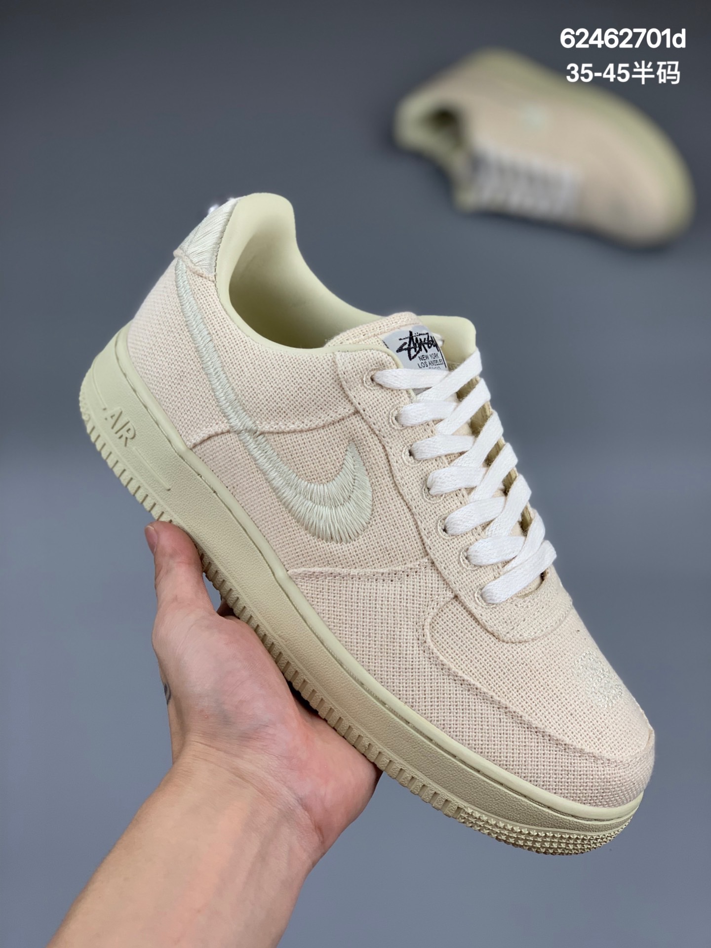 
Stussy x Nike Air Force 1 Low 耐克 空军低帮 酷黑麻布电绣钩子原鞋开发 原楦原纸版开发数据同源670码克全工艺棉麻布 细腻搅织面料中底背胶技术及全新开发EVA鞋垫 内置全掌air sole气垫
货号：CZ9084-001
尺码：35 36 36.5 37.5 38 38.5 39 40 40.5 41 42 42.5 43 44 44.5 45
编码:62462701d