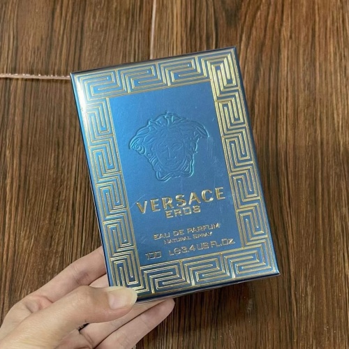 Versace Eros Eau de Parfum for Men - 3.4 oz (100 ml) 1 Versace Eros Eau de Parfum for Men - 3.4 oz (100 ml)