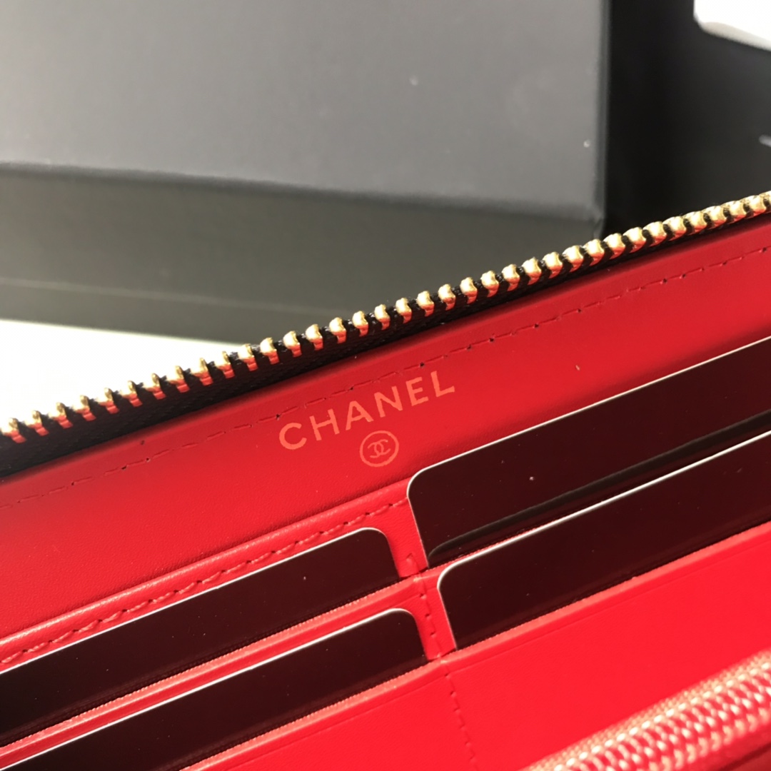 Chanel 克羊金大格子单拉钱包