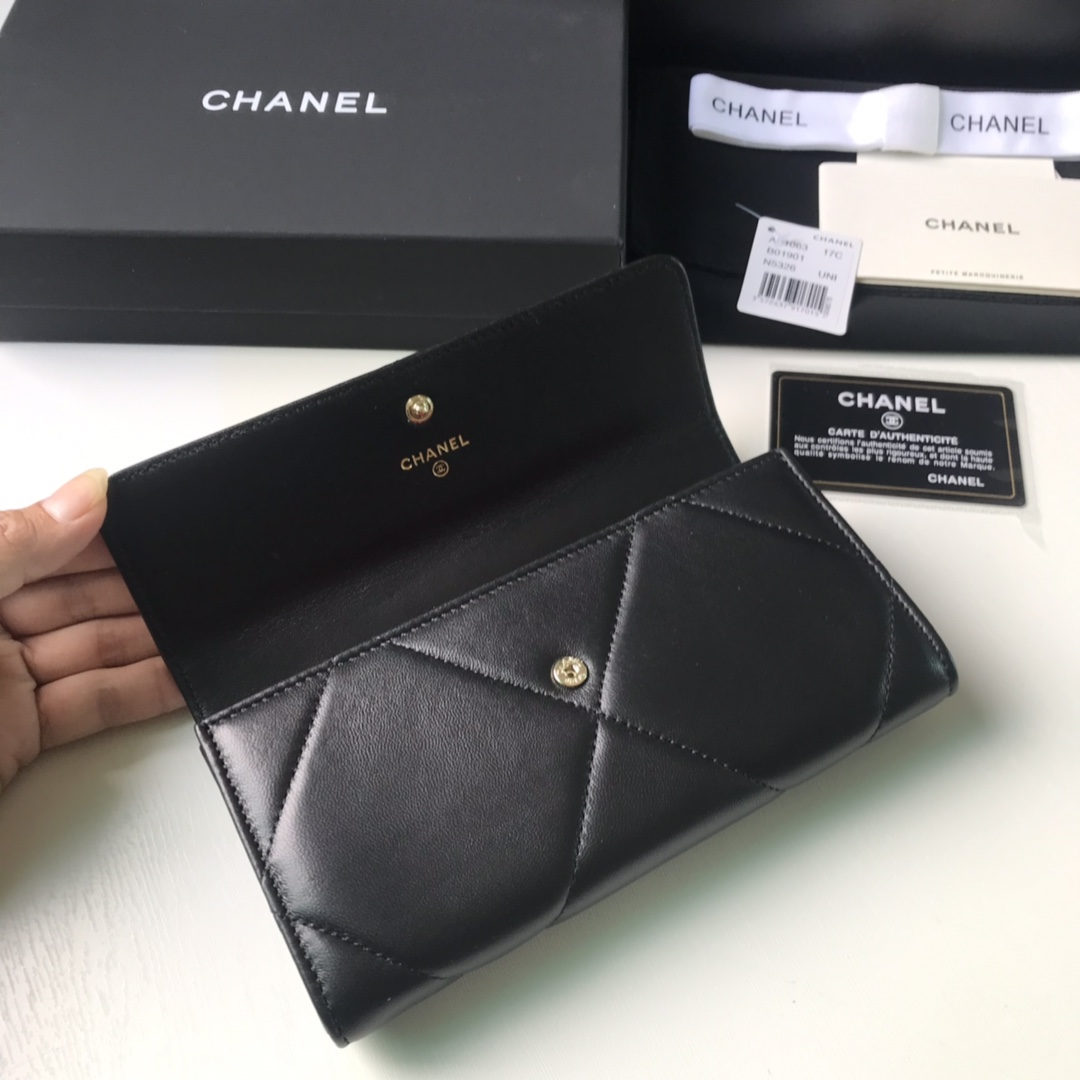 Chanel 克羊金大格子口盖长款钱包到货