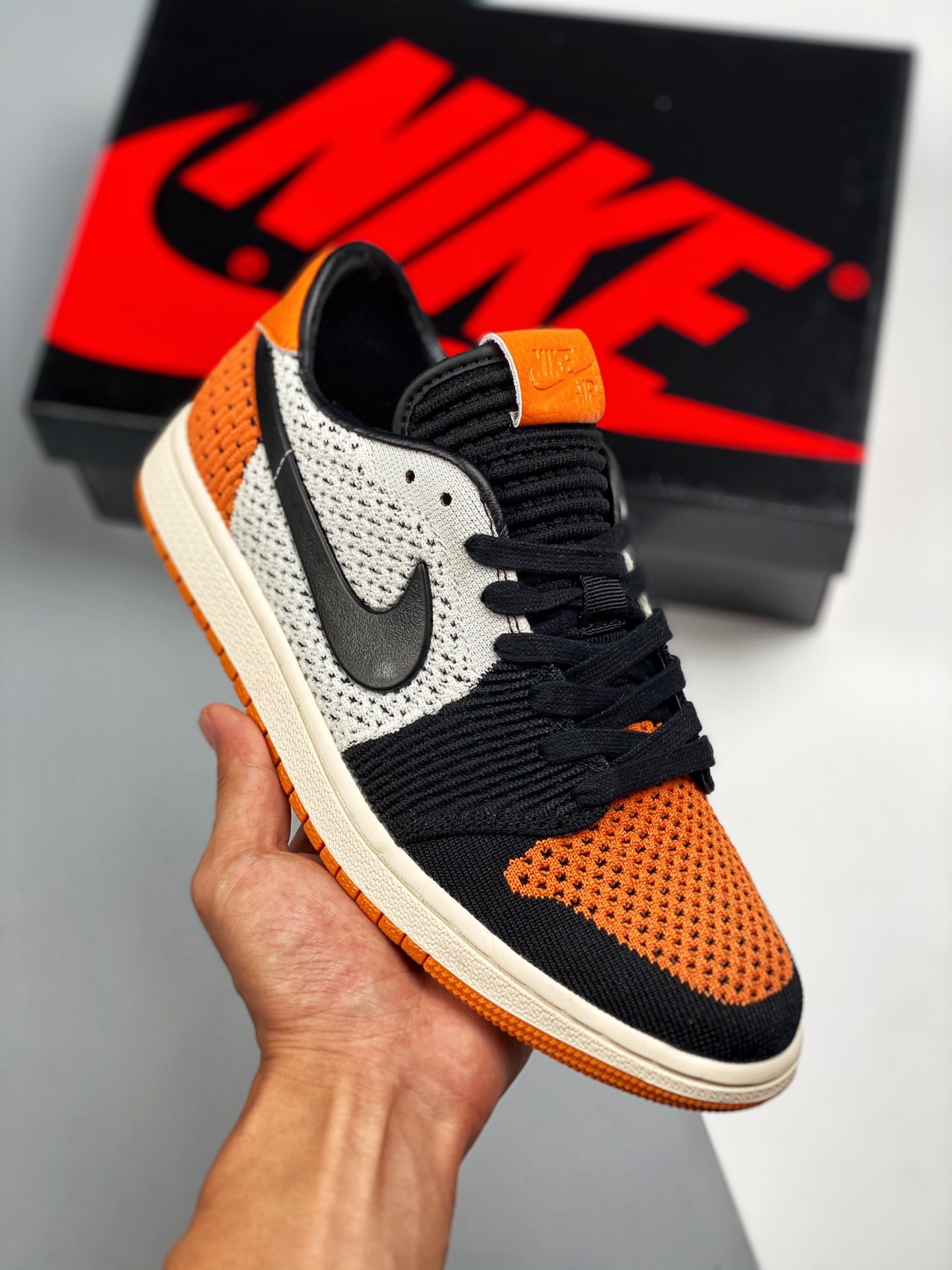 Air Jordan 1 Low Shattered Backboard Naranja y negro Color oficial sincronizado Producto de nivel original Compra del z…