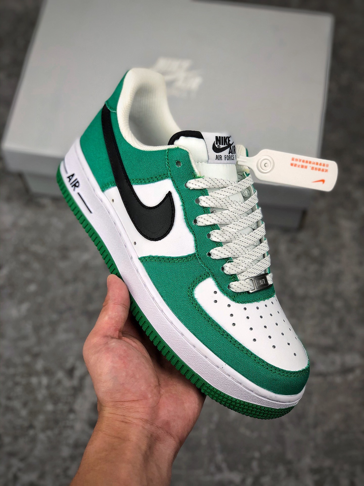   支持放店
官方同步发售 公司级 Nike Air Force 1 Low ’07  白绿 满天星配色 空军一号低帮休闲板鞋 进口帆布 原楦原纸板 纯正版型 内置全掌solo气垫 货号：315122-105  
Size：36 36.5 37.5 38 38.5 39 40 40.5 41 42 42.5 43 44 44.5 45