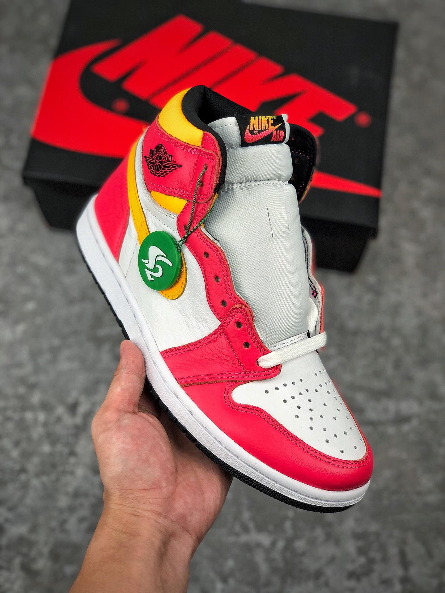  核心放店
Air Jordan 1 High OG 