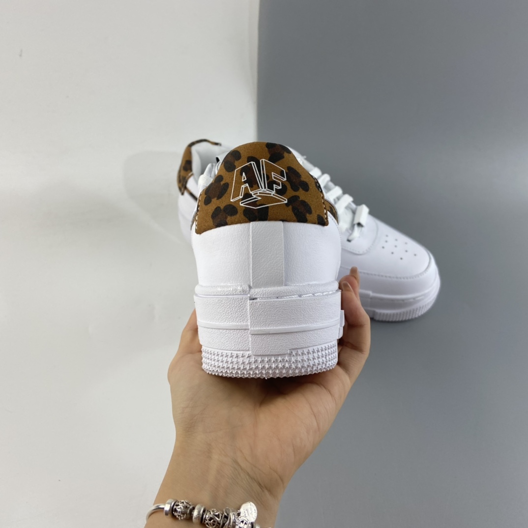 P200 Nk Air Force 1 Pixel 全新厚底空军一号低帮百搭休闲运动板鞋 CV8481-100