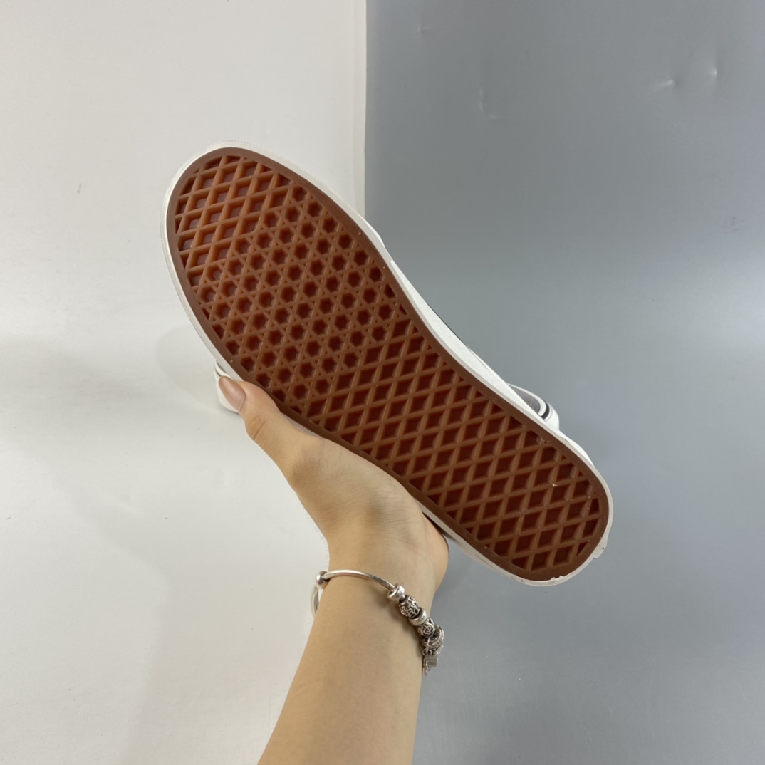P150 Vans Old Skool 范斯官方灰白拼色侧边条纹低帮板鞋运动鞋 VNOA3WKT4OP