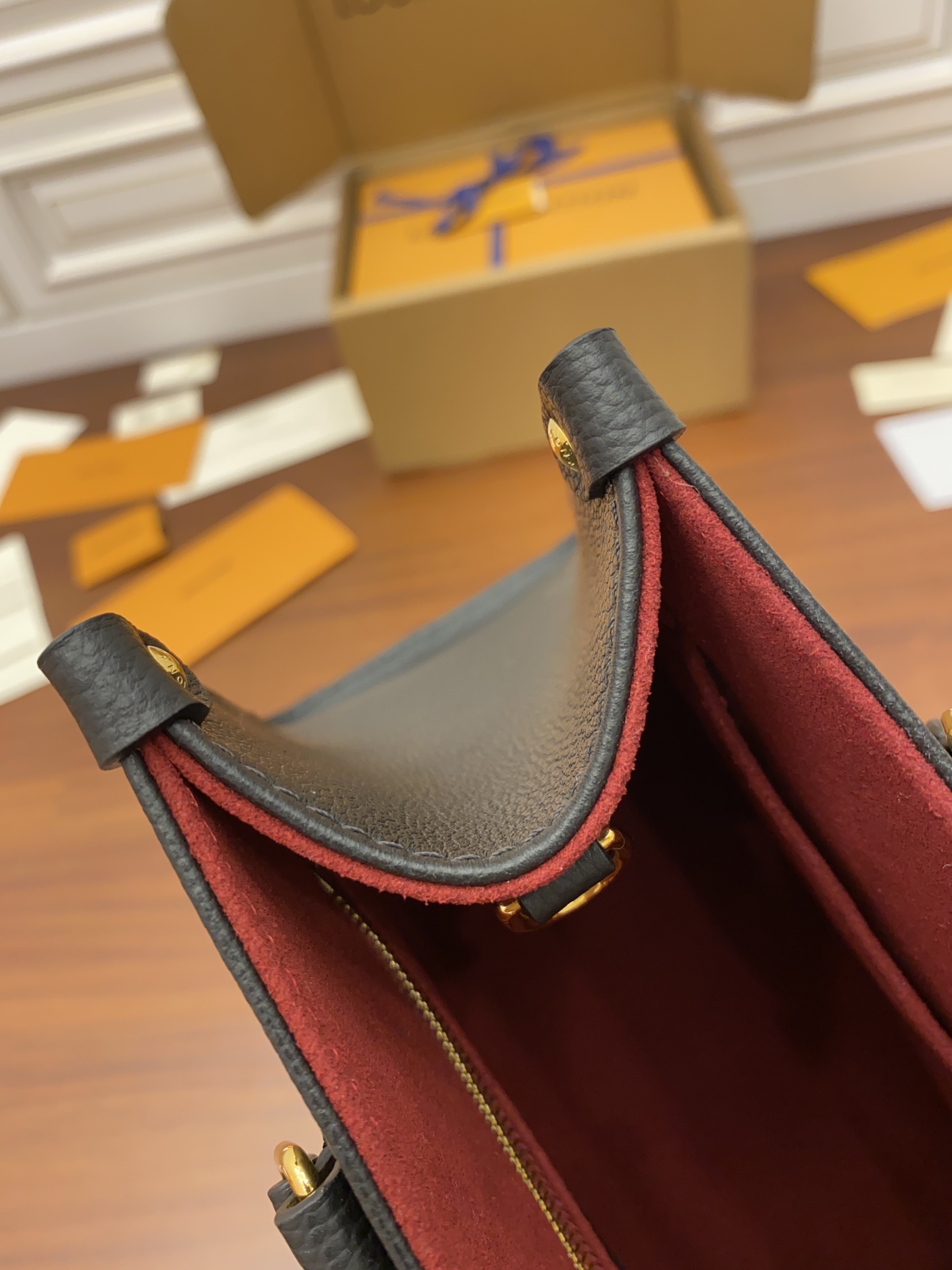 Louis Vuitton LV Onthego小号Tote包 M45659黑色