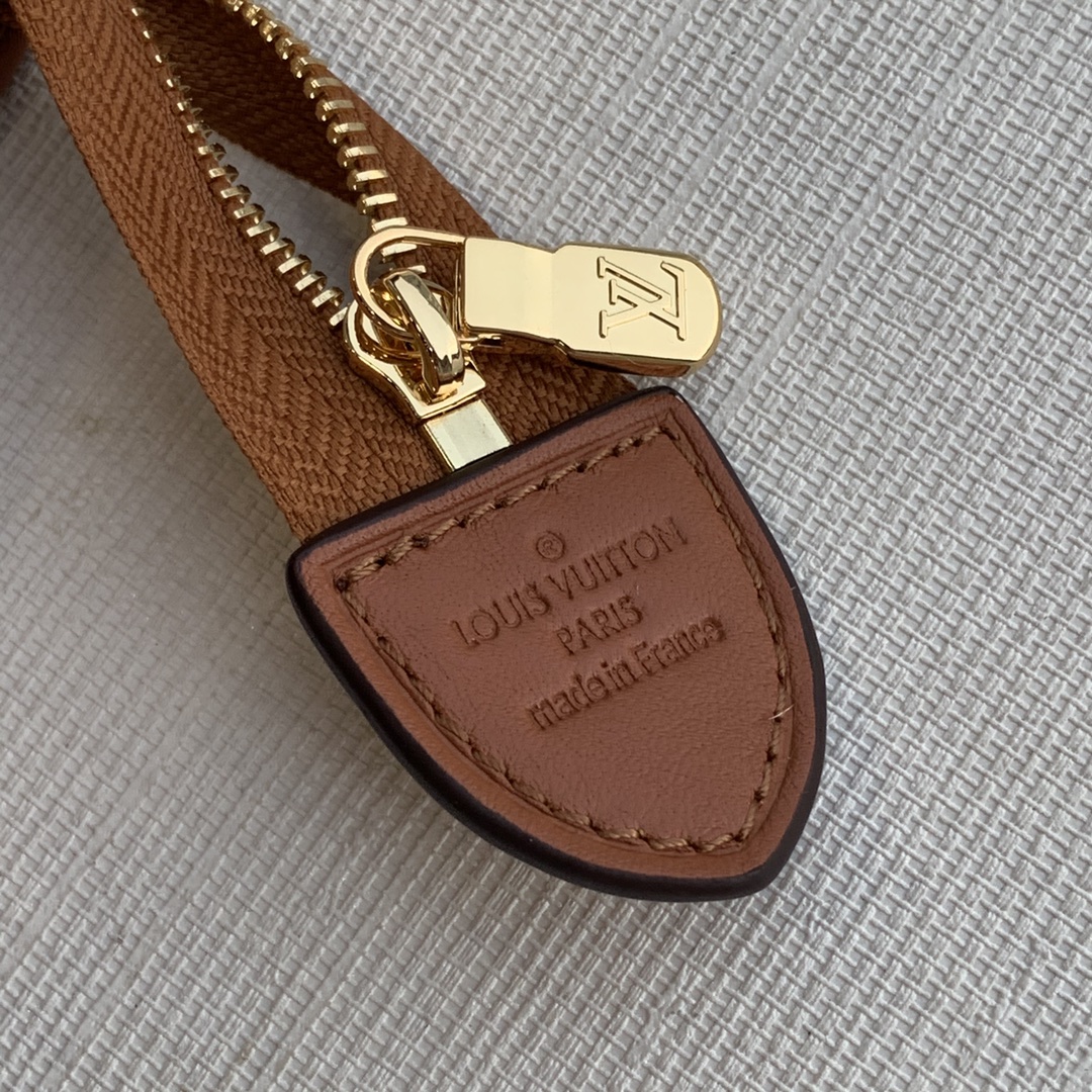 Louis Vuitton LV 盥洗袋 M80351