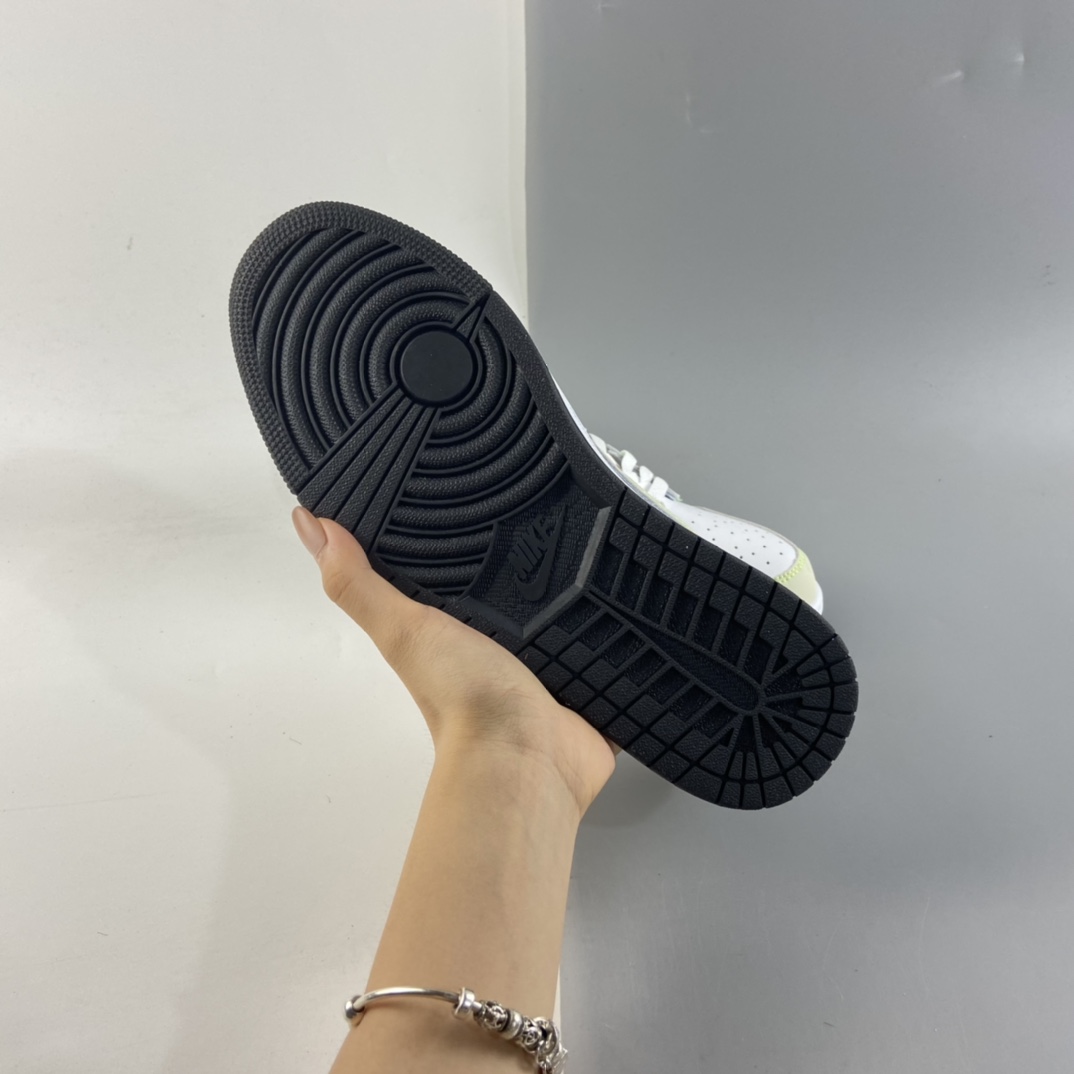 P200  Air Jordan 1 Low AJ1低帮时尚休闲板鞋 DM7837-103