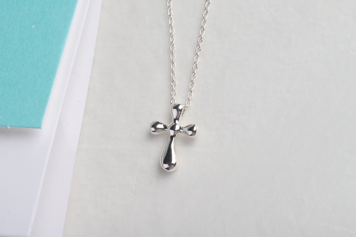 Tiffany & Co. Tiffany&Co. 小胖体十字架锁骨项链