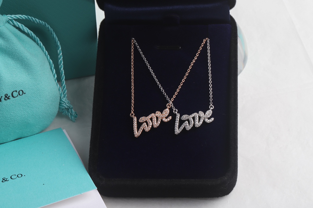 Tiffany & Co. Tiffany&Co. Love 字母锁骨项链