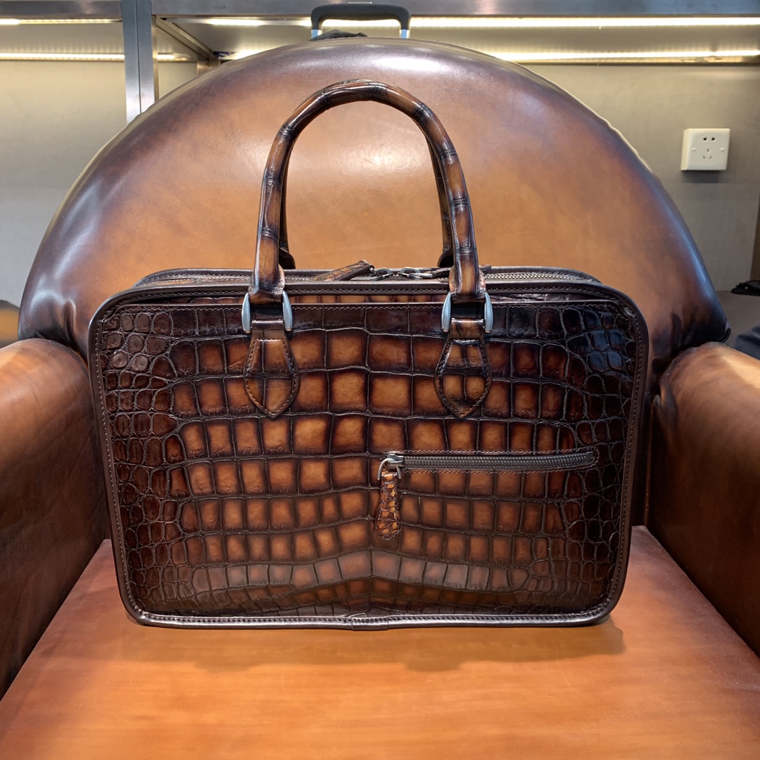 벨루티 크로커다일 가죽 브리프케이스 가방 상세 이미지 6