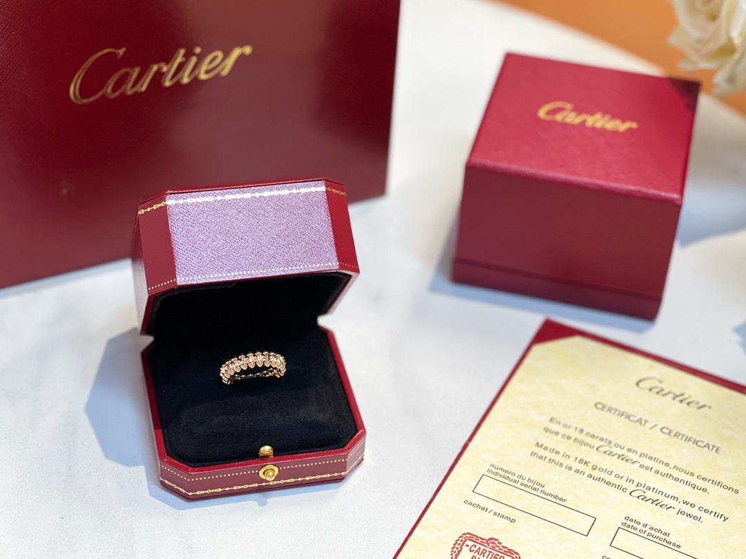 卡地亚clash de Cartier戒指