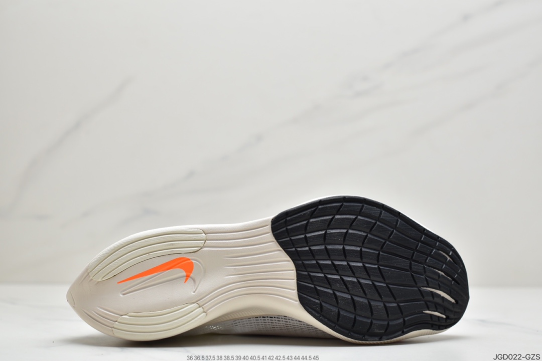 180 Nike ZoomX Vaporfly NEXT% 2”White/Black” DH9276-100