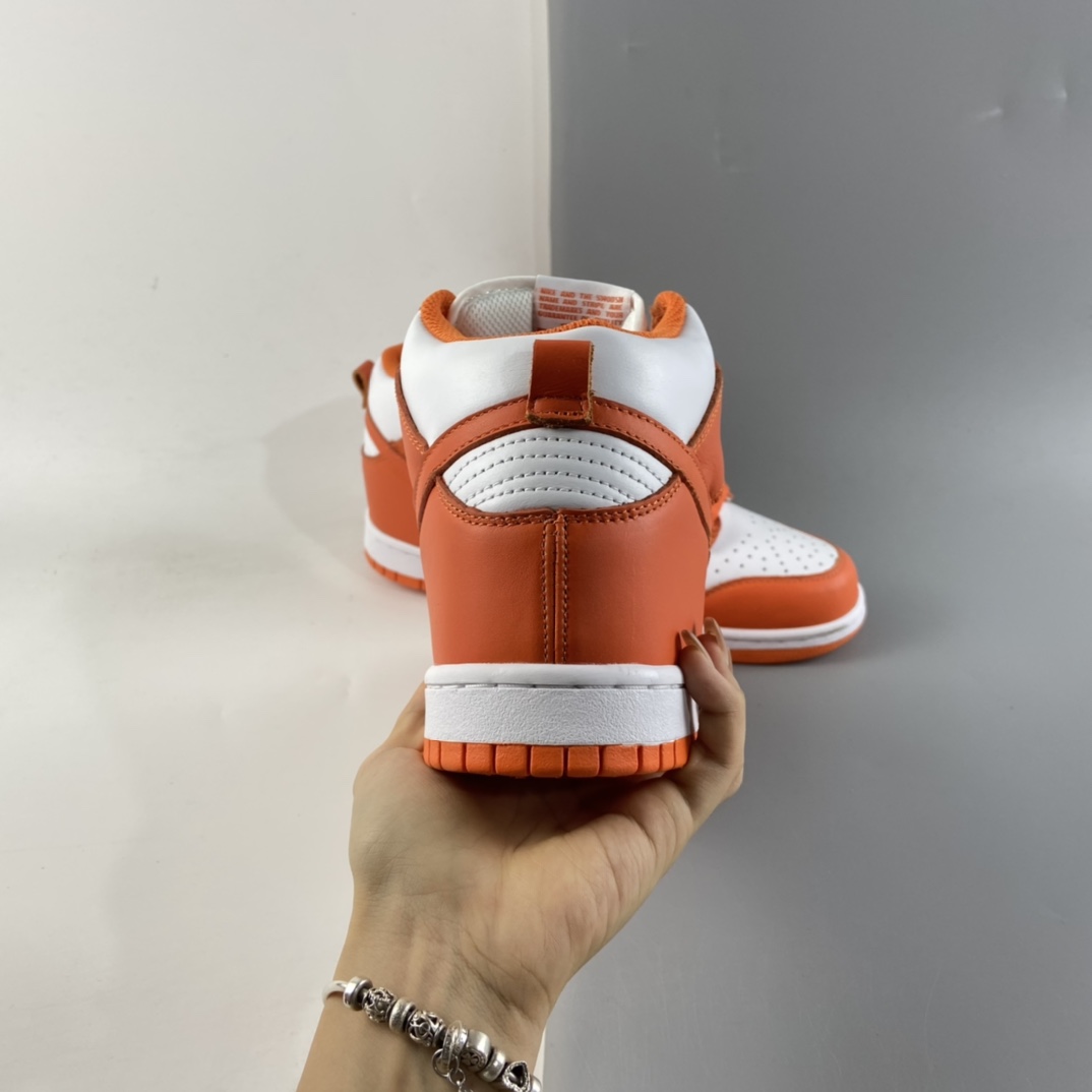 P400 Nike SB Dunk High Retro“Orange Blaze”2021版白橙扣篮系列高帮休闲运动滑板板鞋 DD1399-101-莆田鞋,莆田鞋货源,高仿鞋,高仿鞋货源,安福档口,莆田高仿鞋,莆田鞋批发,高仿鞋批发,莆田高仿运动鞋,高仿运动鞋,莆田运动鞋 P400 Nike SB Dunk High Retro“Orange Blaze”2021版白橙扣篮系列高帮休闲运动滑板板鞋 DD1399-101