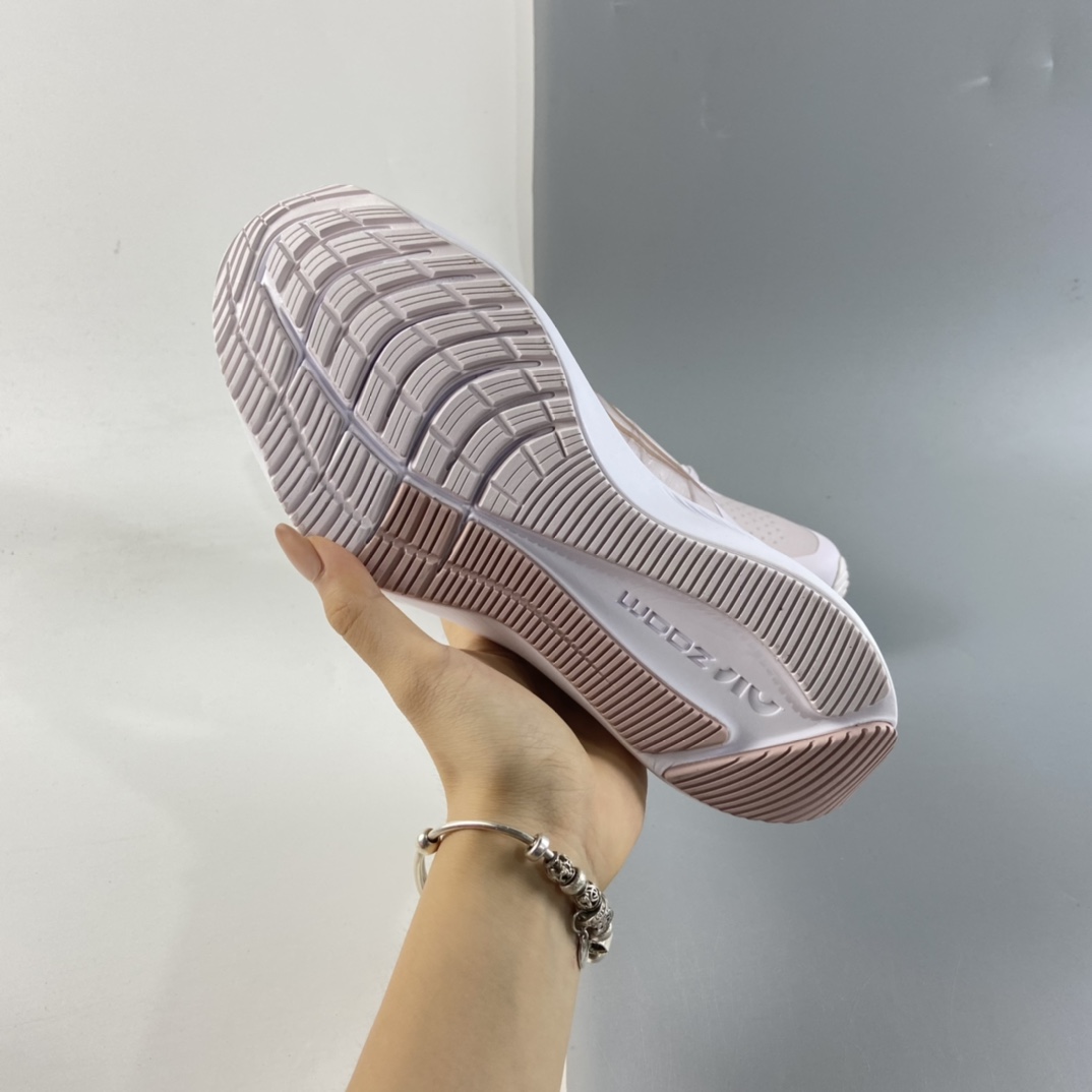 P180 Nike Zoom Winflo 8 登月新款运动休闲缓震跑步鞋 CW3421-500