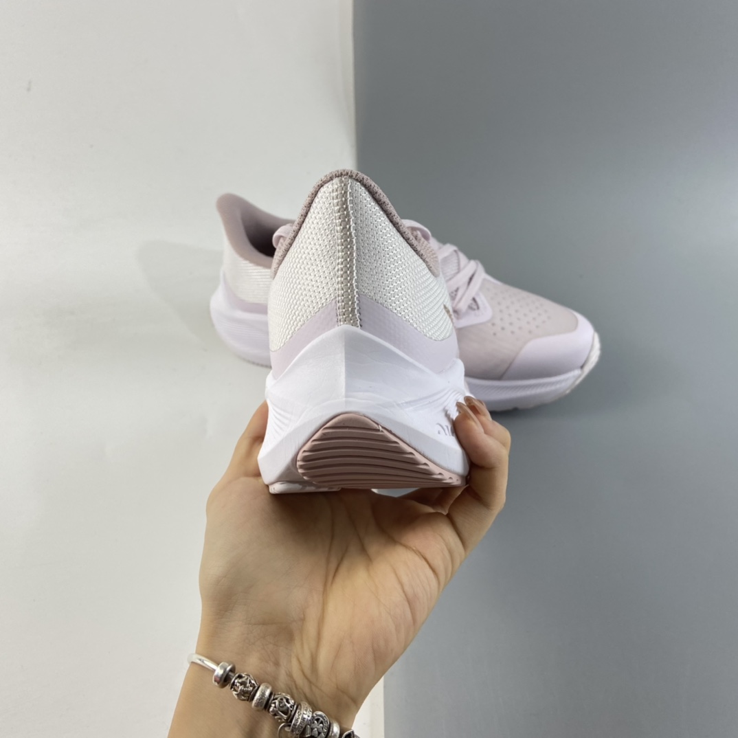 P180 Nike Zoom Winflo 8 登月新款运动休闲缓震跑步鞋 CW3421-500