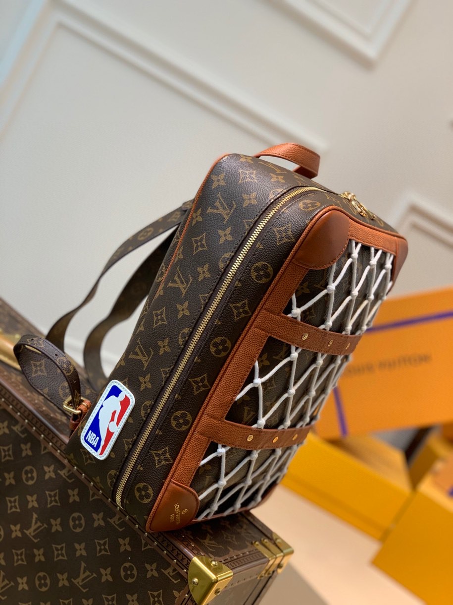 Louis Vuitton LV xNBA Shoes Box 双肩包 M45784