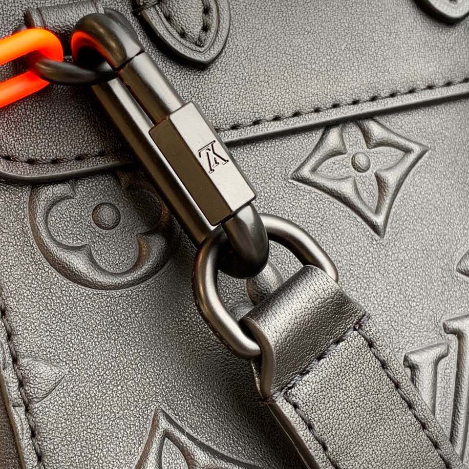 Louis Vuitton LV Steamer XS bag M58707