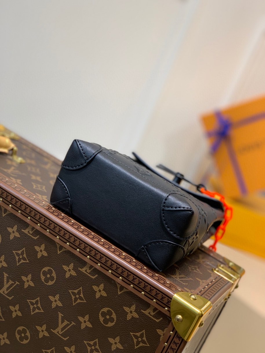 Louis Vuitton LV Steamer XS bag M58707