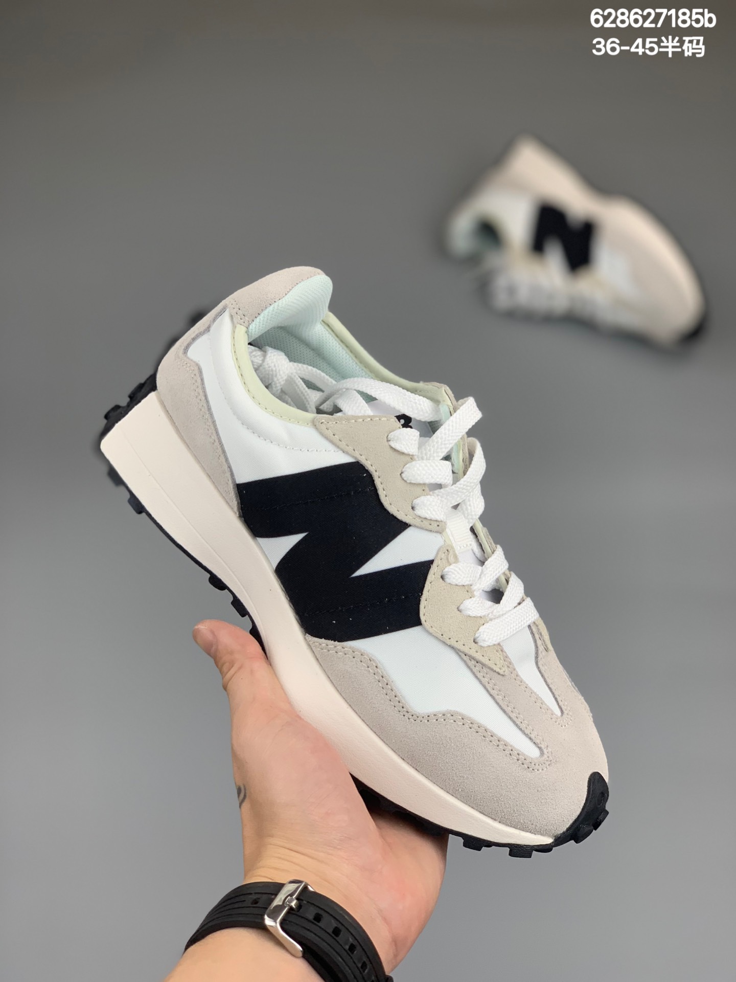 
新百伦 NB327 New Balance 327 复古先锋 MS327系列复古休闲运动慢跑鞋，上世纪 70 年代的意大利街头风格 Size:36 36.5 37 37.5 38 38.5 39 40 40.5 41.5 42 42.5 42 43 44 45 编码：628627185b