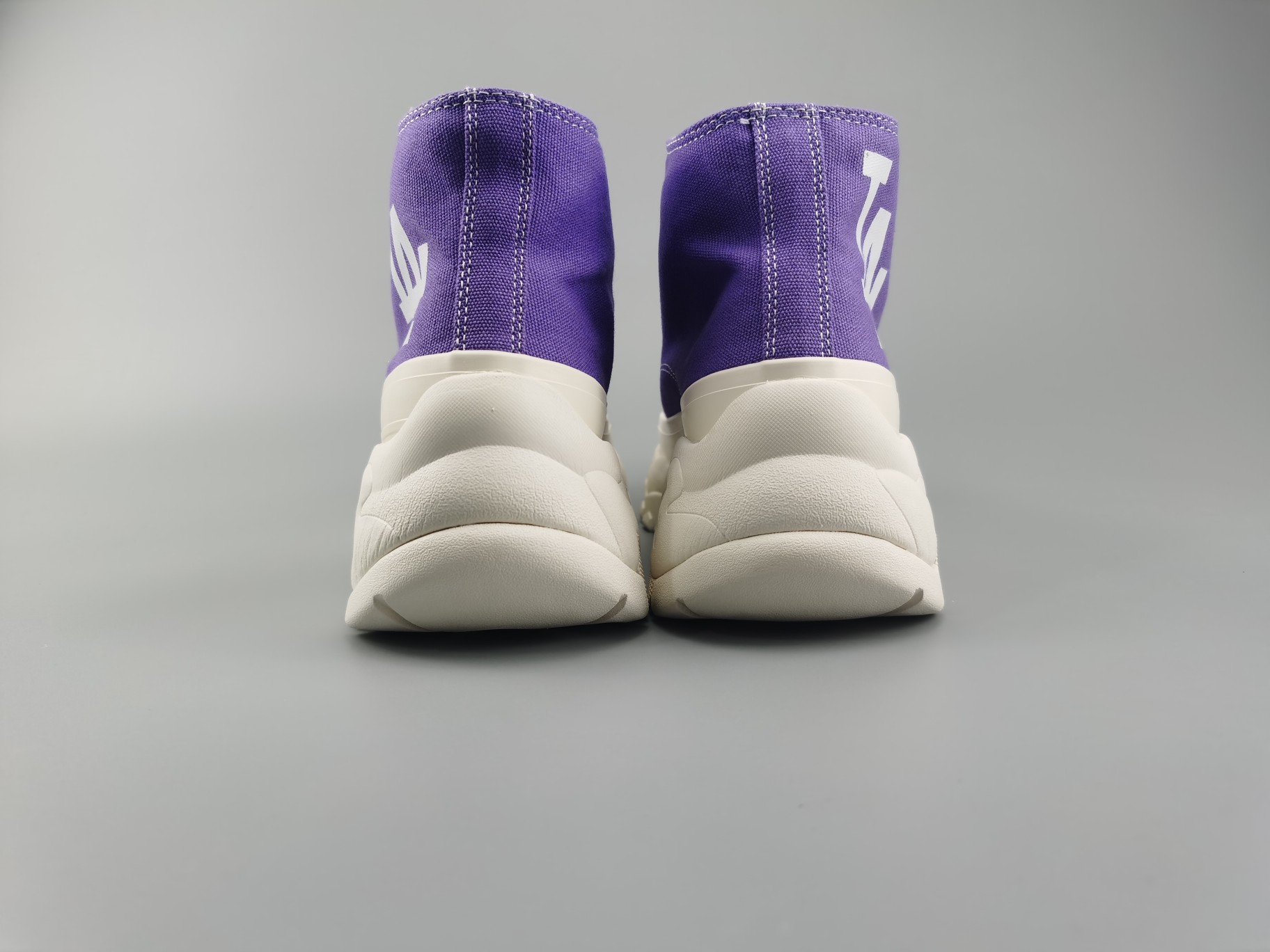 出货: 泫雅 王嘉尔同款 顶级品质 真标1:1 MLB新品帆布鞋 NY老爹增高 原鞋琉化条工艺 36 36.5 37.5 38 38.5 39 40