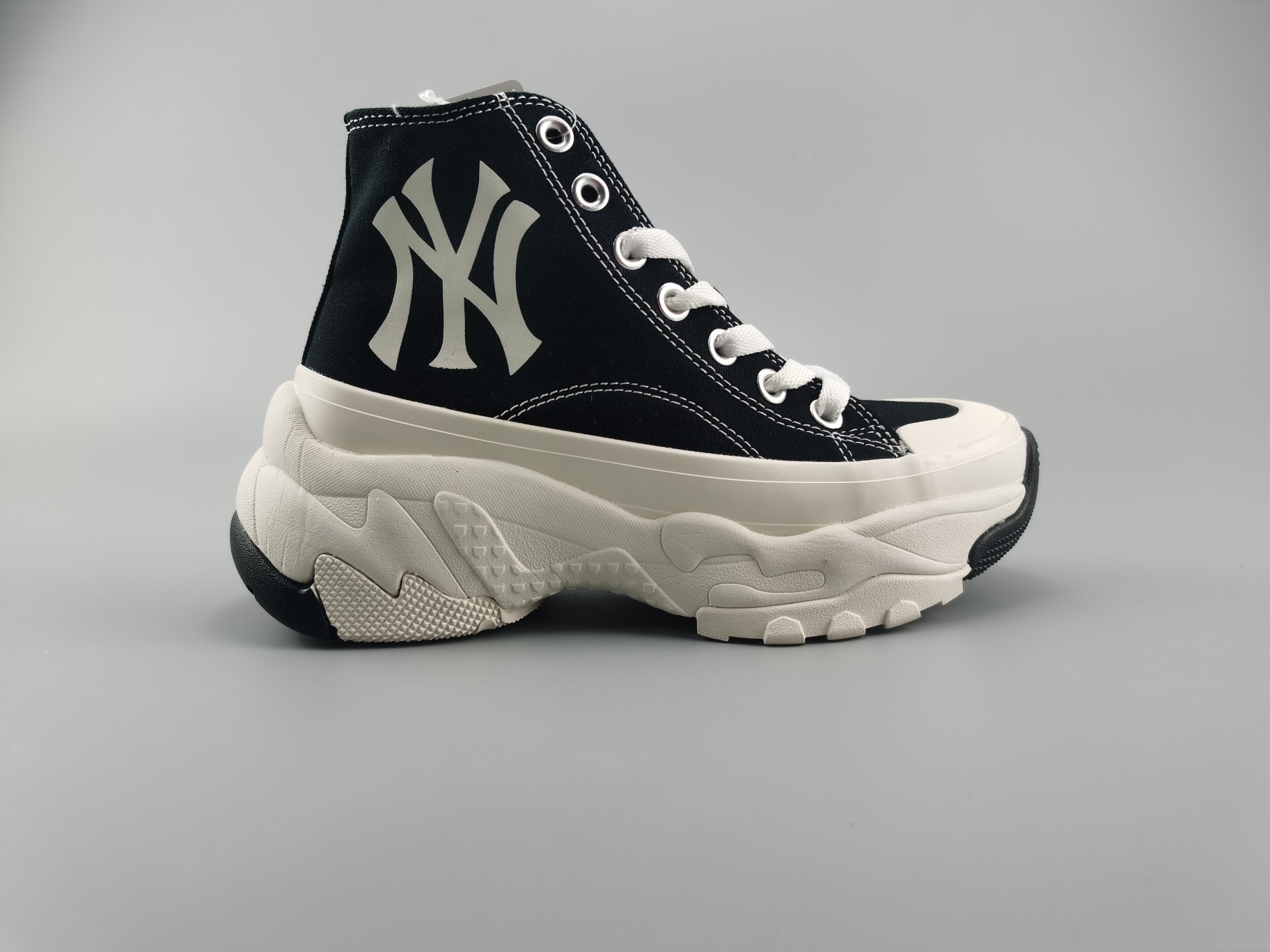 出货: 泫雅 王嘉尔同款 顶级品质 真标1:1 MLB新品帆布鞋 NY老爹增高 原鞋琉化条工艺 36 36.5 37.5 38 38.5 39 40