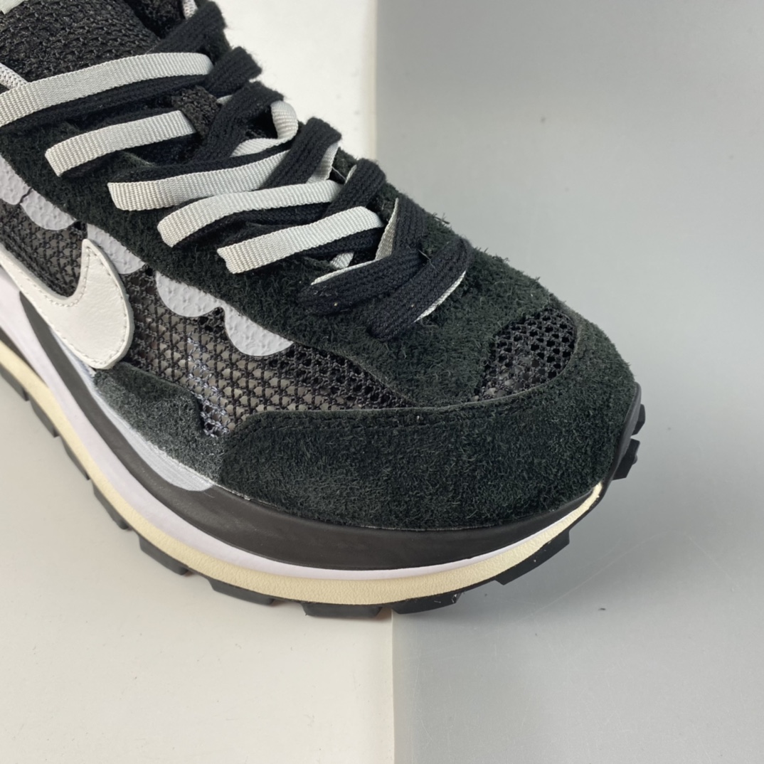 200 日式解构美学联名Sacai x Nike Pegasus Vaporfly SP 休闲慢跑鞋 CV1363-001