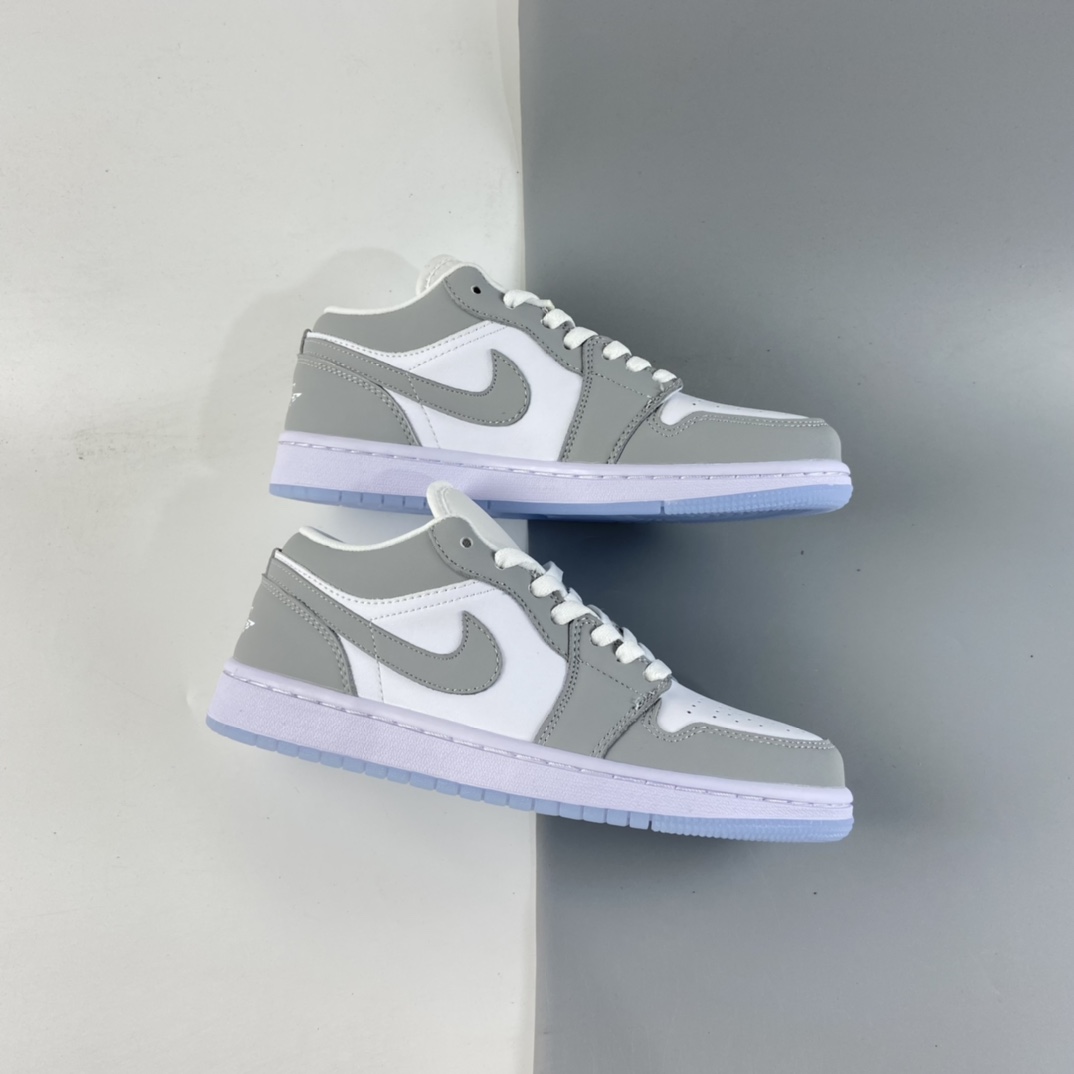 P200  Air Jordan 1 Low AJ1低帮时尚休闲板鞋 DC0774-105