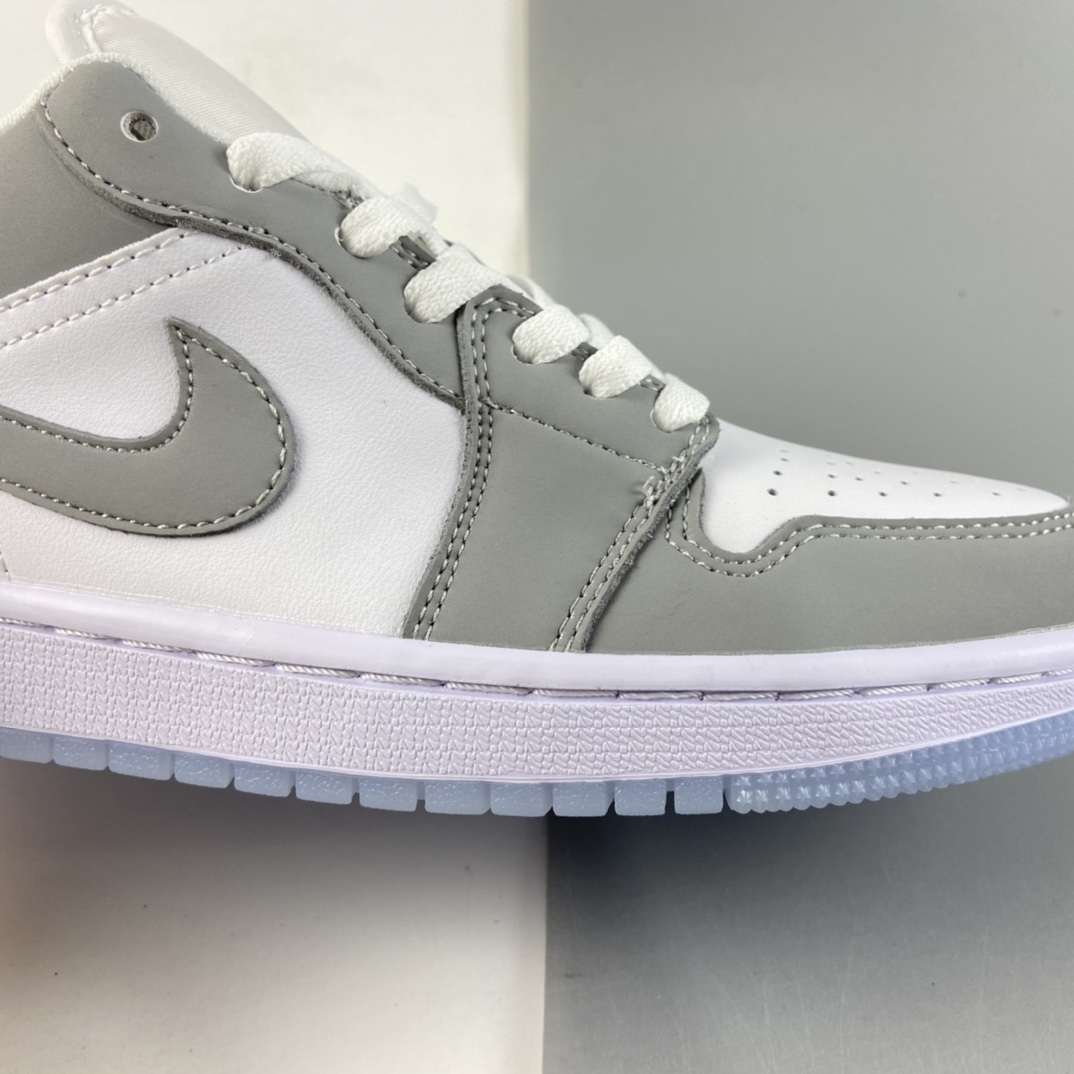 P200  Air Jordan 1 Low AJ1低帮时尚休闲板鞋 DC0774-105