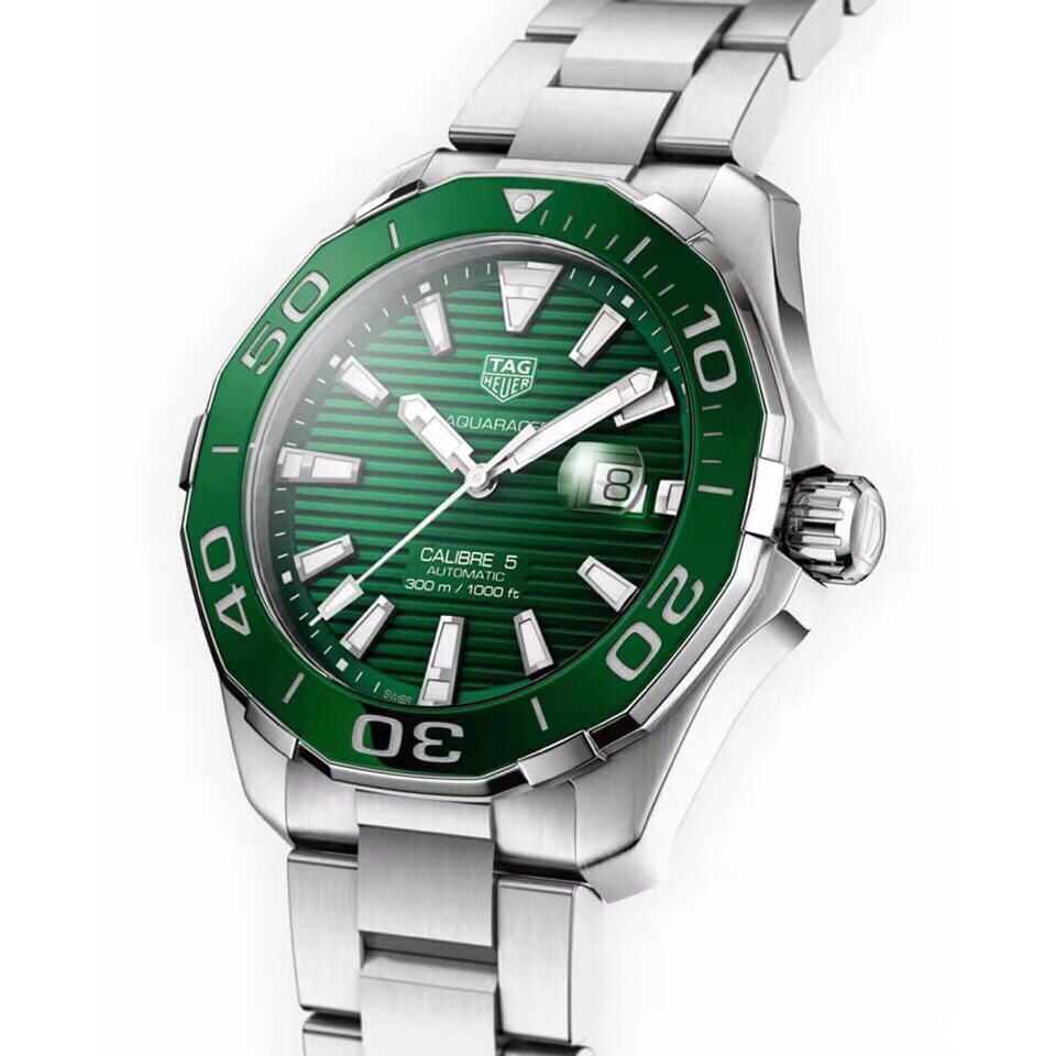 NO:727839,The new high-looking product is online. Batch, new packaging plus 50. Super hard goods!  Handsome army green!  Original Tagheuer, TAG Heuer Aquaracer series mechanical watch, counter 16500+. ~43mm diameter, sapphire mirror, super luminous hands, original Swiss movement, support for disassembly and inspection, ultra-difficult stainless steel wire drawing process cannot be imitated, the details of the entire watch can be zoomed in to watch!  One watch and one code with hangtag, synchronized at the counter!  Brand new complete set of [color][color][color],,tag heue19860909新款高颜值上线啦.批,新包装加50.超级硬货！帅气军绿色！Original Tagheuer,泰格豪雅竞潜系列机械表,专柜16500+. ～43mm表径,蓝宝石镜面,超强夜光指针,原装瑞士机芯,支持拆机验货,超高难度精钢拉丝工艺无法仿制,整表细节可放大围观！一表一码配吊牌,专柜同步！全新全套出[色][色][色],,tag heue,Watch