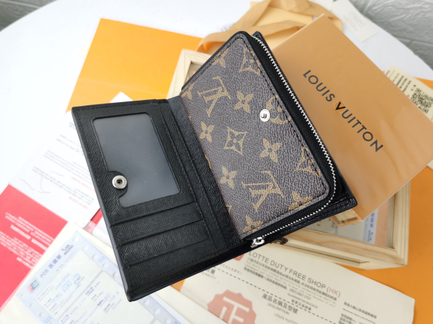 ルイ・ヴィトン M86366 格子模様の高級財布