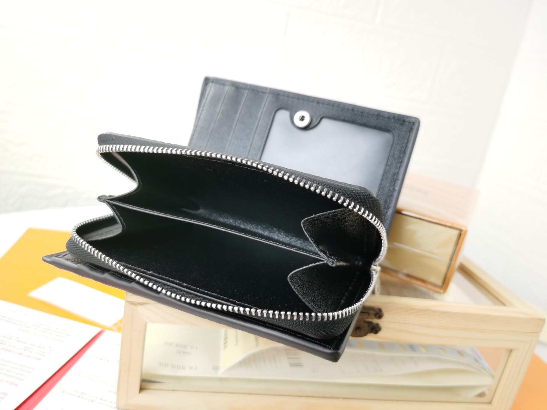 ルイ・ヴィトン M86366 格子模様の高級財布