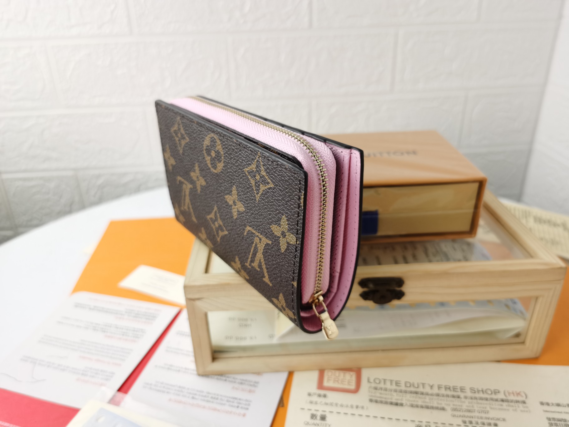 高級感漂うルイ・ヴィトン M86366 財布