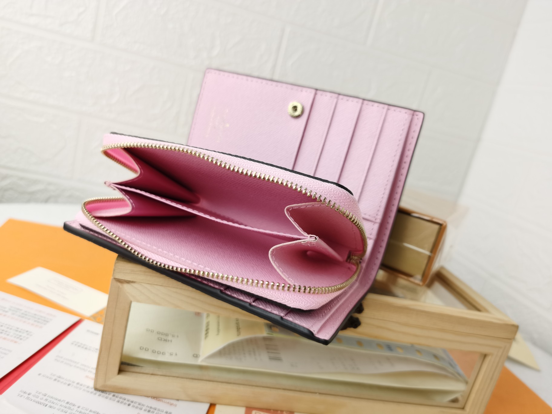 高級感漂うルイ・ヴィトン M86366 財布