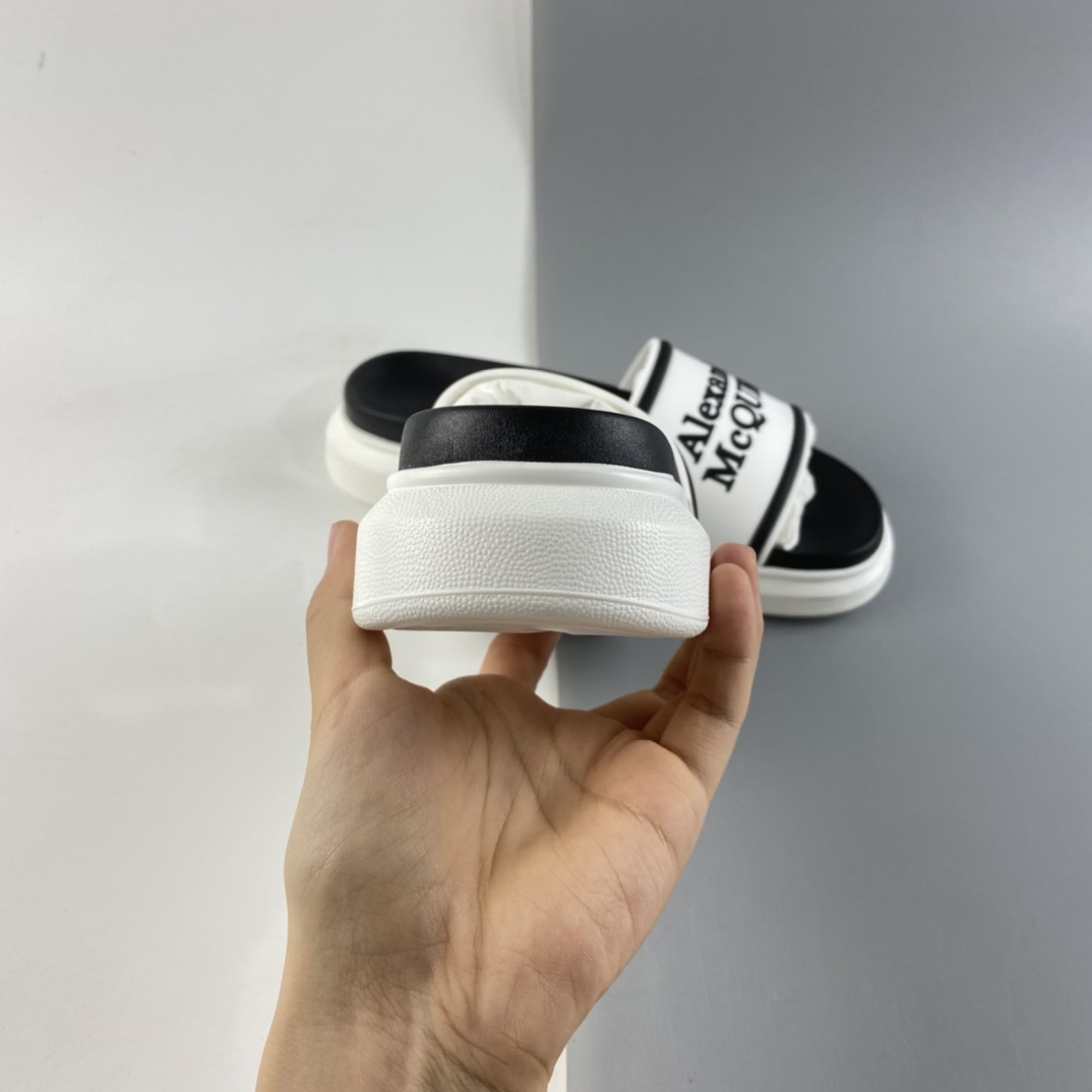 P180 Alexander McQueen 麦昆 Oversized Hybrid Signature Slides LOGO 厚底一字拖时装休闲拖鞋